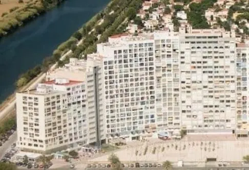 Seafront With Air Conditioner Appartement